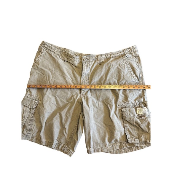 Eddie Bauer Cargo Shorts Mens SZ 42 Beige Tan Cargo Khaki Pocket Outdoor Mens - Picture 4 of 7